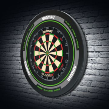 Winmau Advance Black/Green Surround